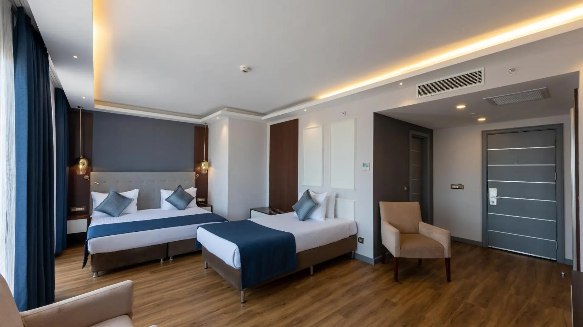 Istanbul Taksim Crystal Hotel & Spa