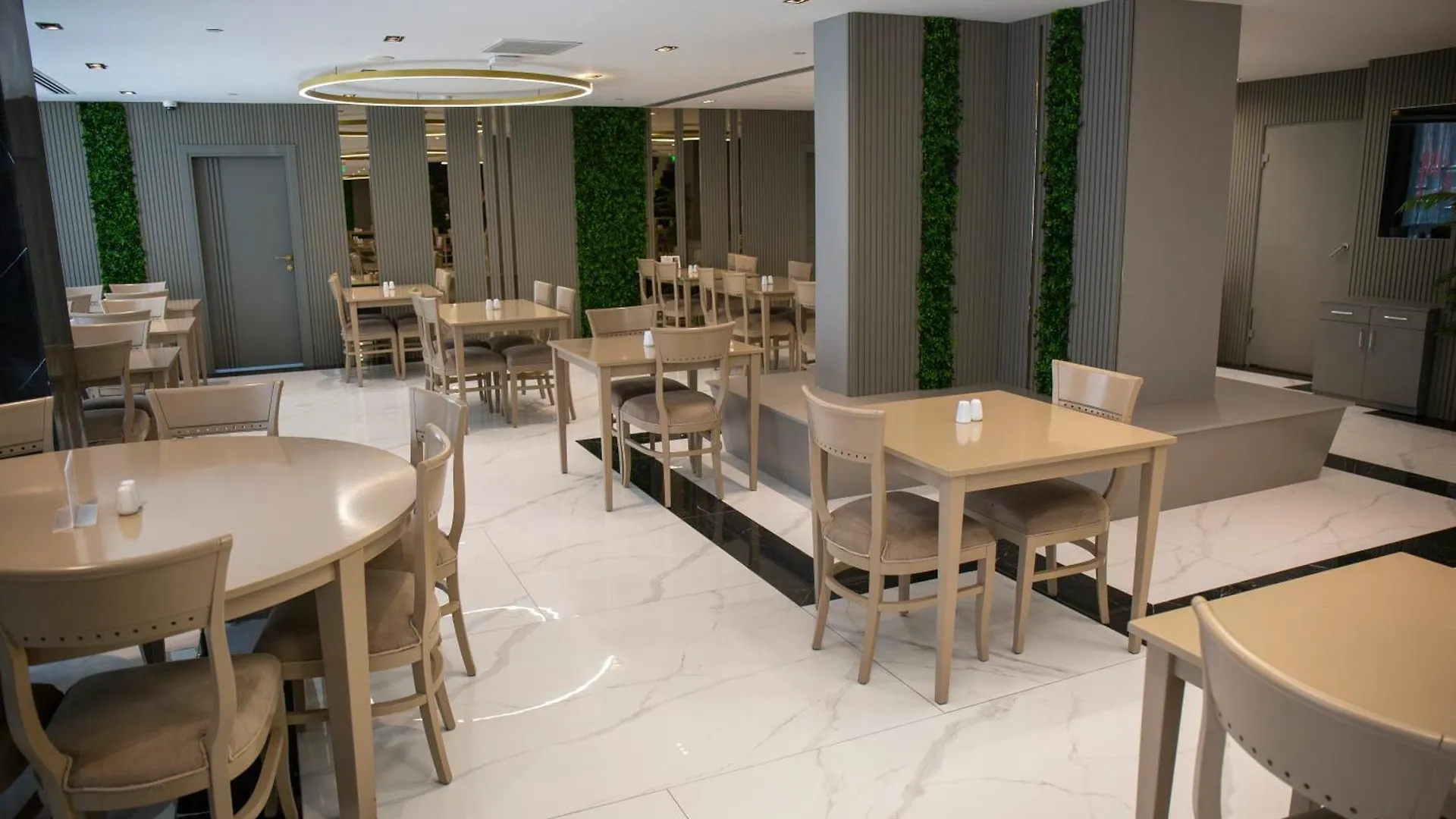 Istanbul Taksim Crystal Hotel & Spa